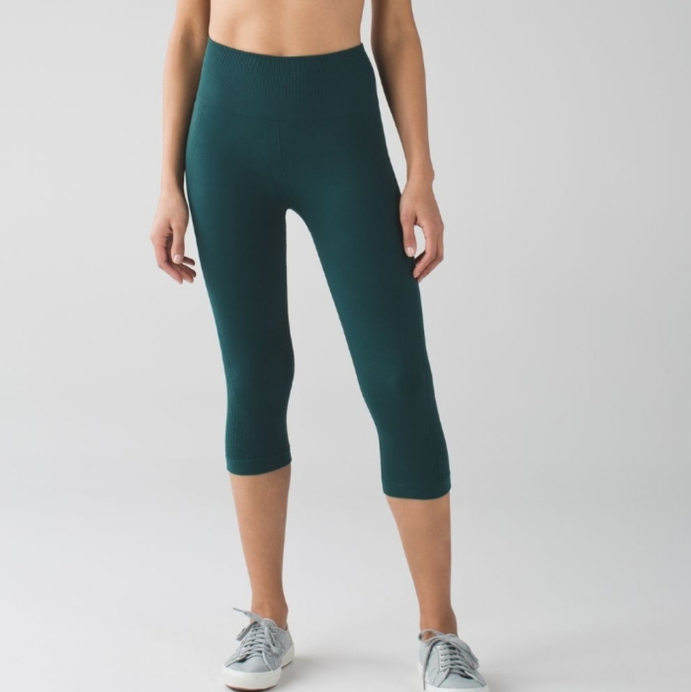Lululemon Athletica Flow And Go Crop Leggings Deep Green - Picture 1 of 9